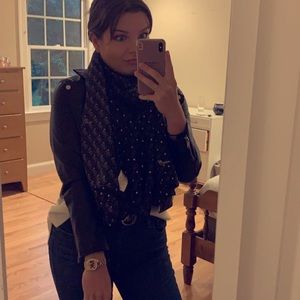 Meet your Posher, Beatrice